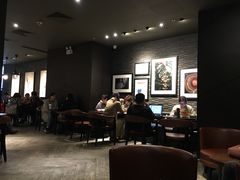 -星巴克臻选(南京金茂览秀城店)
