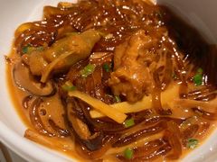 沙蒜烧豆面-新荣记(BFC外滩金融中心店)