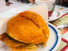芝士猪扒菠萝包-華人 華星冰室(氹仔 店)