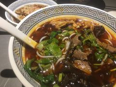 -粉吖吖·邵阳米粉(体育西路店)