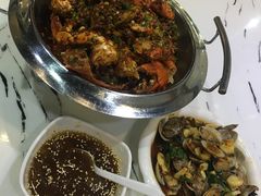 -凤凰路何眼镜香辣蟹(花果园店)