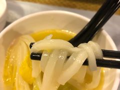 -鲜入围煮花胶鸡海鲜火锅