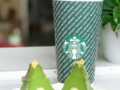 圣诞树抹茶奶酪流心蛋糕-星巴克(北京三里屯SOHO一店)