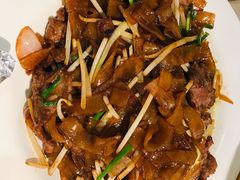 -新大咀港式茶餐厅(宝山万达店)