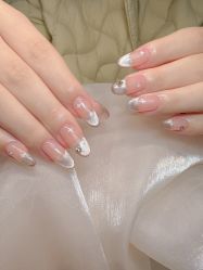 -花系美·美甲美睫精品店