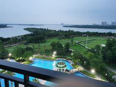 -湖北文旅洪宾红莲湖酒店