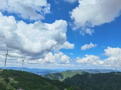 -龙里油画大草原旅游区