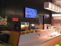 -涨巢·潮玩水疗局