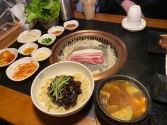 -军硕烤肉·部队火锅(二七万达店)