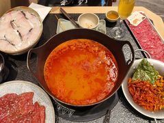 -三出山火锅(南京万象天地店)