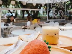茶点-奈雪的茶(华侨城创意园店)