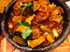 -云海肴·汽锅鸡·云南菜(天山百盛优客店)