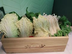-六少·猪肚包鸡火锅(卓悦INTOWN店)