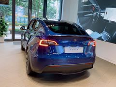 -TESLA 特斯拉(上海太古汇体验店)