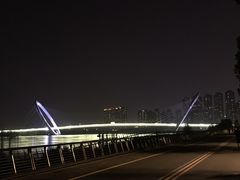 -南京眼步行桥