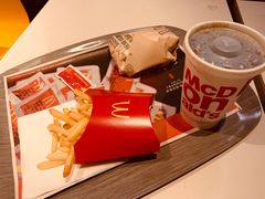 -麦当劳(中山公园龙之梦店)