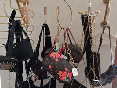 -六六奢品·vintage中古·回收二手奢侈品包包手表首饰(环球港店)