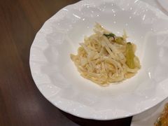 -梅花香里大酒店(郁金香路店)