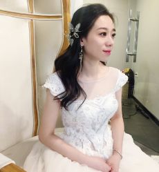 -艾米丽婚纱礼服