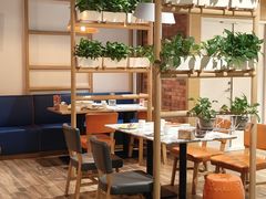 -渝信川菜 · 川味家常菜(财富购物中心店)