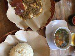 -Warung Babi Guling Ibu Oka 3