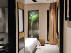 -万泊酒店(长沙五一广场国金中心店)