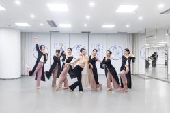 -深舞形体民族舞蹈工作室