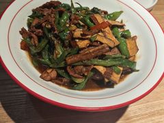 家里香干辣椒炒肉-徽张·新徽菜(五棵松·永定路店)