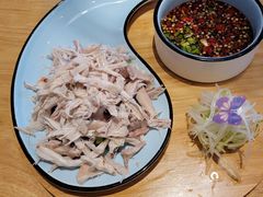 -兔行天下-鸿鹤鲜锅兔(中海国际店)