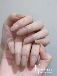 -花岐款式专研健康美甲沙龙