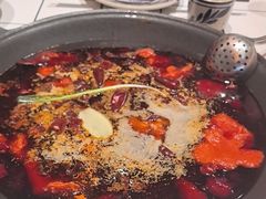 -旧街市鲜货老火锅(大光路店)