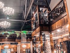 -more than meow吴止猫主题餐厅(承德 中船汇店)