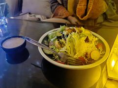 牛油果大虾沙拉-JUKEBOX玖部音乐餐厅(华侨城店)