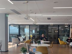 -上海宝信宝马4S店