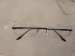 -臻美视爵眼镜·明月·依视路·蔡司折扣店(广渠门店)