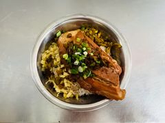 -梁阿婆廿年老牌扣肉糯米饭