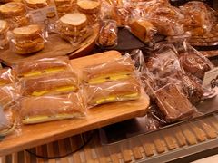 -巴黎贝甜(大宁国际商业广场店)