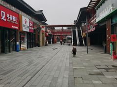 -绳金塔