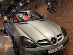 -1886德国汽车餐厅(外滩十六铺码头店)