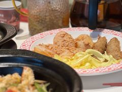 炸香蕉拼炸鱼丸-谭厨中山传家菜.乳鸽.脆鲩鱼(华强北中航城店)