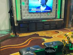 -蓝尊量贩(黄河路店)