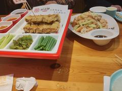 -肘子酥·天津菜·特色捞面(德云社店)