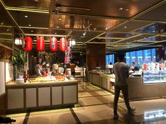 -大中华希尔顿酒店-念自助餐·嗨啤·小龙虾