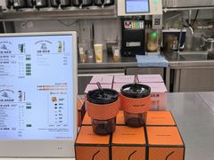 -沪上阿姨·臻选茶饮(上海环球港店)