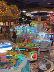 -卡通尼乐园(五彩世界店)