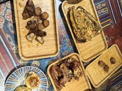 -乡村馕坑肉·烧烤·新疆菜·本地人更爱吃(阿勒泰首店)