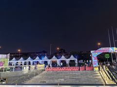 -资和信百货商场