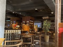 -JINNS锦时 steak&pizza(浸信会礼拜堂旧址店)