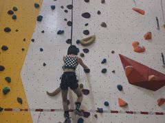 -问山MountQuest攀岩馆