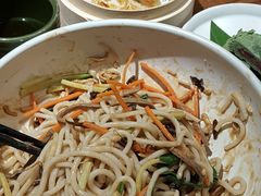 鸡丝凉米线-云海肴·汽锅鸡·云南菜(美罗城店)